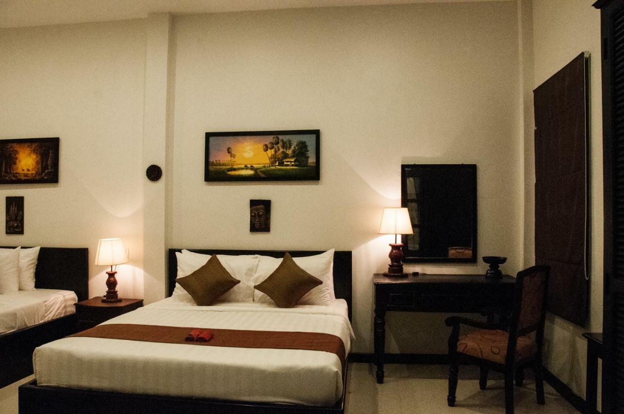 Private Boutique Home With Pool, The Fin Inn 暹粒 外观 照片